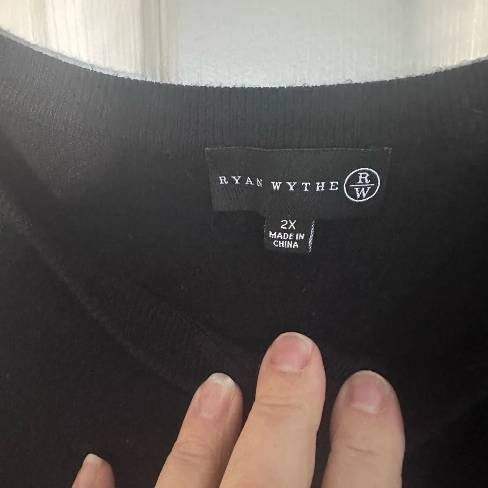 Gray‎ and Black Cardigan Set - Picture 3 of 7